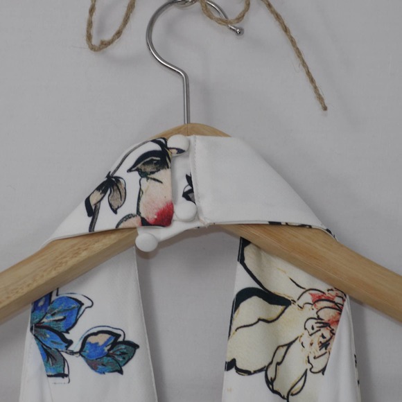 Luxxel Sleeveless Floral Print Romper Size S - Picture 7 of 12